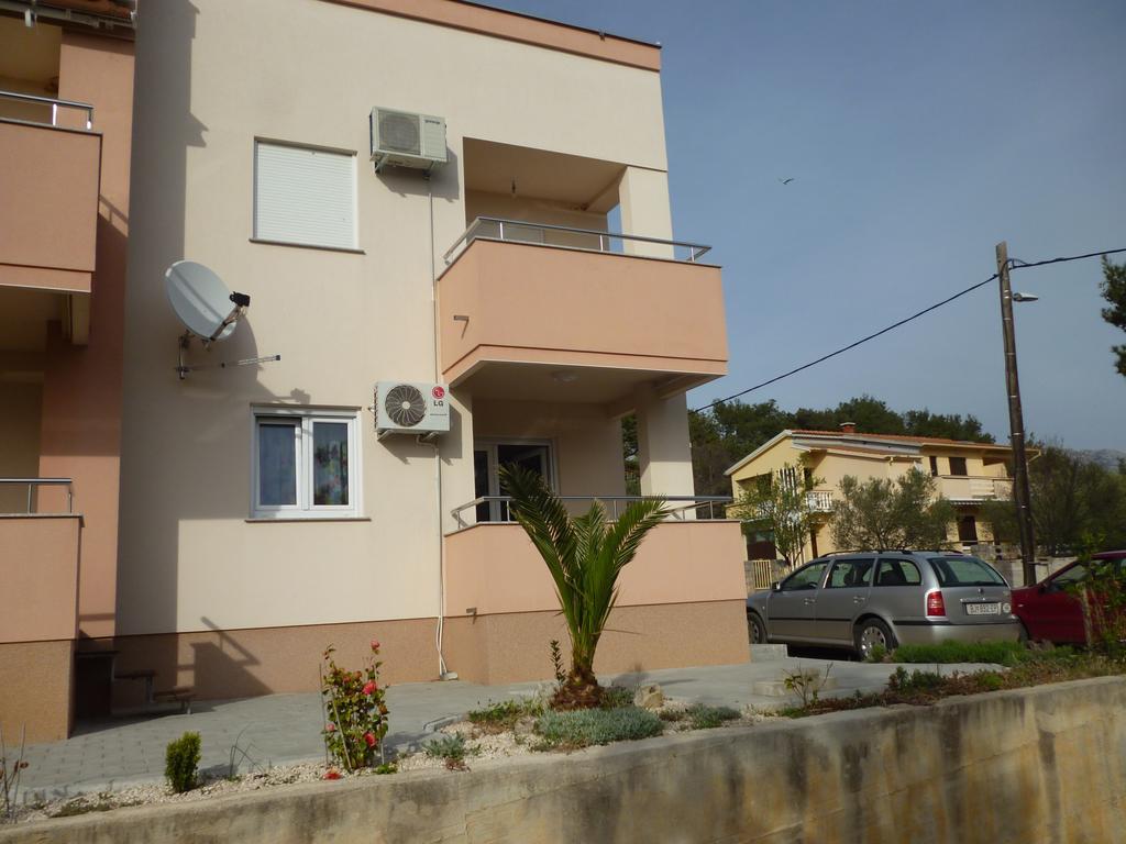 Apartman Branka Starigrad Paklenica Exterior foto